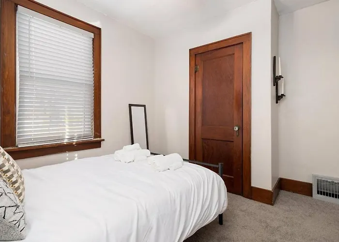 Mid-century Bohemian Escape
